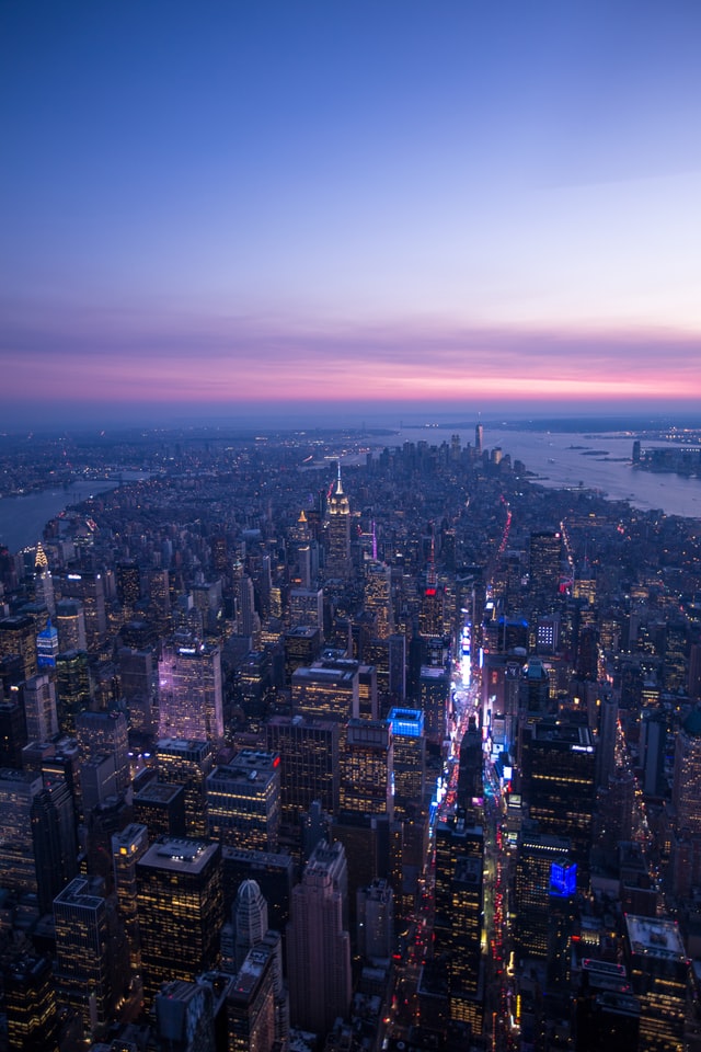 roberto-nickson-_em5tYXuOQc-unsplash